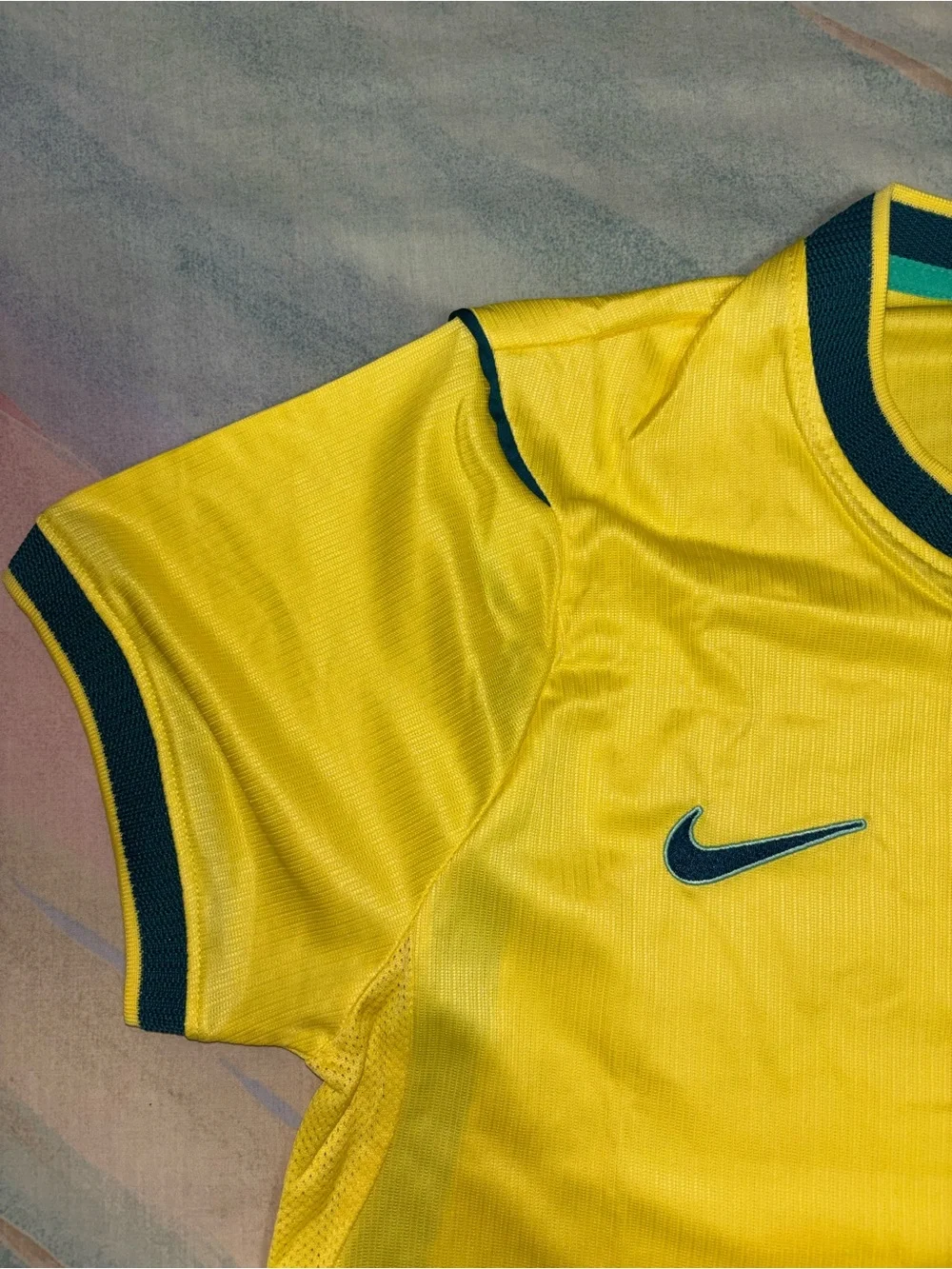 Nike Yellow Brazil Women’s Soccer Jersey World Cup Size XL